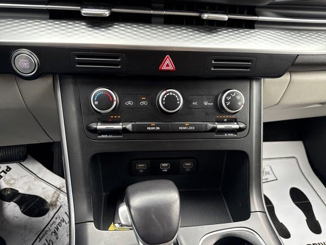 2024 Kia Carnival LX FWD w/Seat Pkg