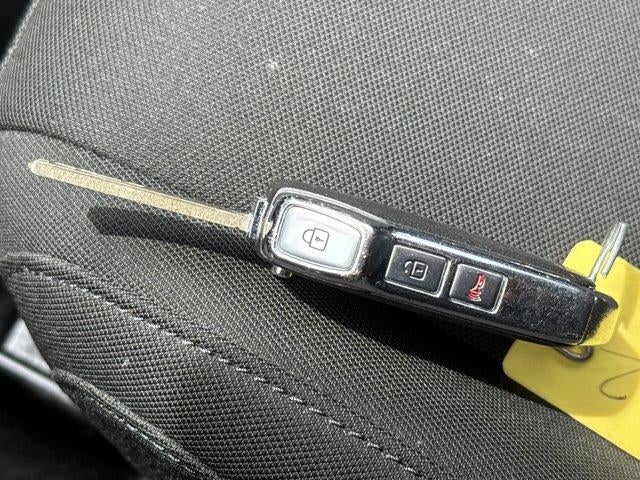 2023 Kia Sportage Hybrid LX AWD