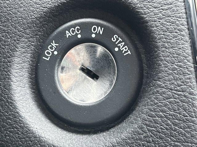 2013 Chrysler 200 4dr Sdn Touring