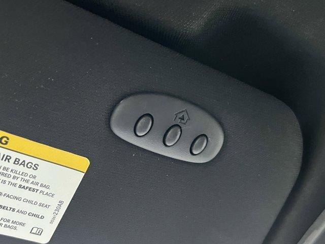 2013 Chrysler 200 4dr Sdn Touring