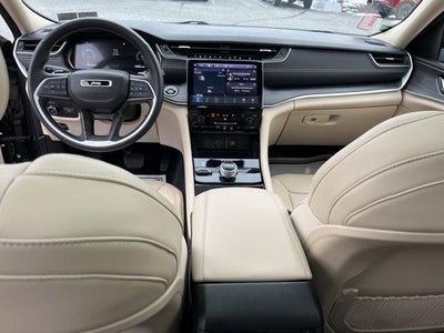 2022 Jeep Grand Cherokee L Limited 4x4