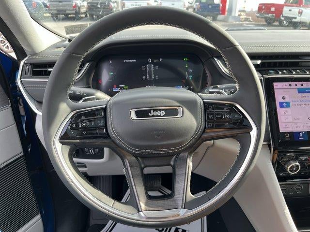 2022 Jeep Grand Cherokee 4xe Overland 4x4