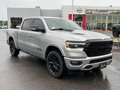 2022 RAM 1500 Laramie 4x4 Crew Cab 5'7" Box