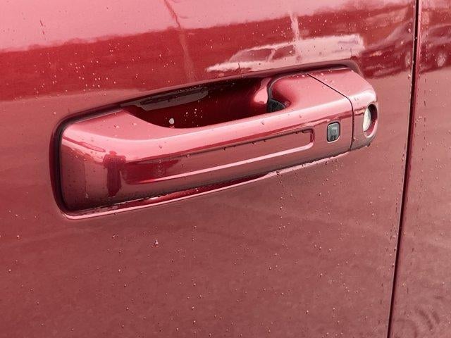 2023 RAM 1500 Laramie 4x4 Crew Cab 5'7" Box