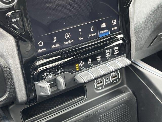 2023 RAM 1500 Laramie 4x4 Crew Cab 5'7" Box