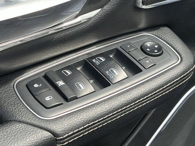 2019 RAM 1500 Laramie 4x4 Crew Cab 6'4" Box