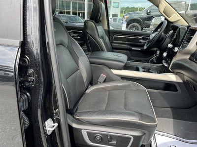 2019 RAM 1500 Laramie 4x4 Crew Cab 6'4" Box