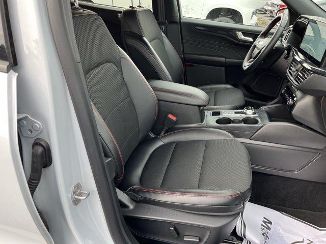 2025 Ford Escape ST-Line Select AWD