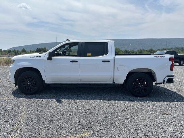 2023 Chevrolet Silverado 1500 Crew Cab Short Box 4-Wheel Drive Custom