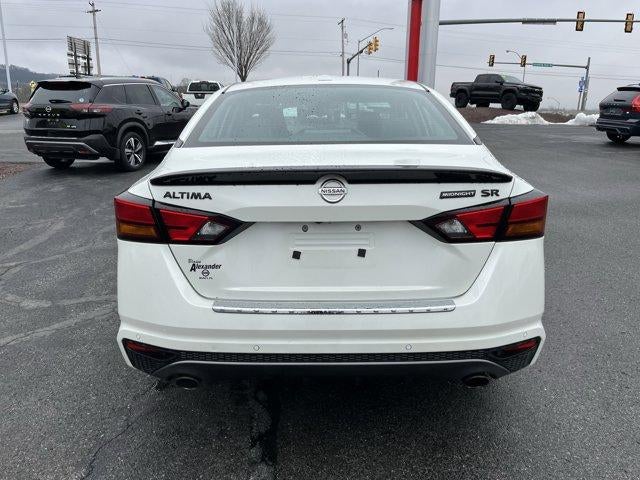 2022 Nissan Altima 2.5 SR Sedan