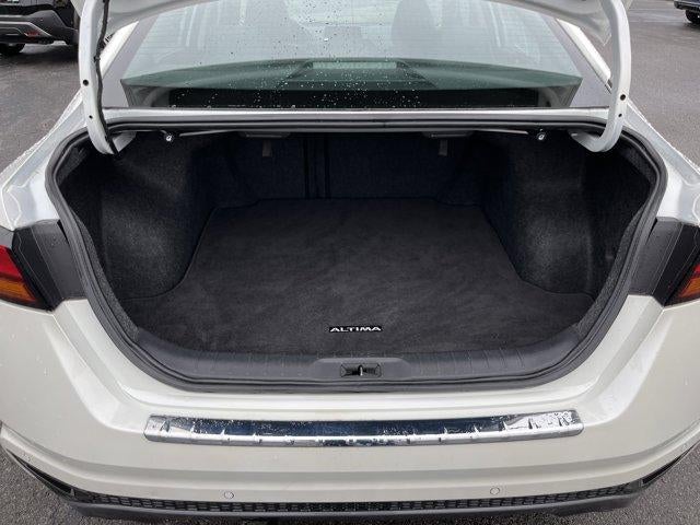 2022 Nissan Altima 2.5 SR Sedan