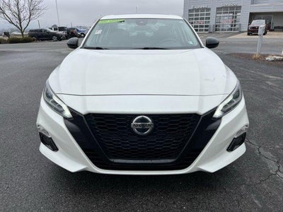 2022 Nissan Altima 2.5 SR Sedan