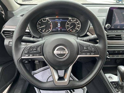 2023 Nissan Altima 2.5 SV Sedan