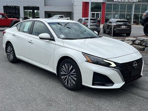 2023 Nissan Altima 2.5 SV AWD Sedan