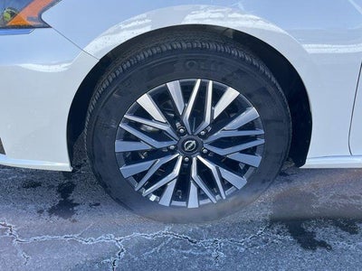 2024 Nissan Altima 2.5 SV AWD Sedan