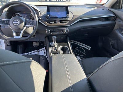 2024 Nissan Altima 2.5 SV AWD Sedan