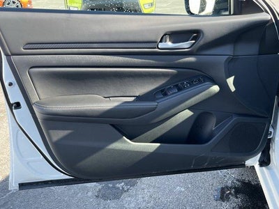 2024 Nissan Altima 2.5 SV AWD Sedan