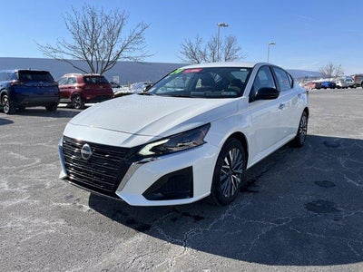 2024 Nissan Altima 2.5 SV AWD Sedan