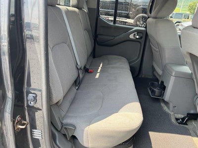 2014 Nissan Frontier 4WD Crew Cab SWB Auto SV