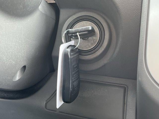 2015 Nissan Frontier 4WD Crew Cab LWB Auto SL