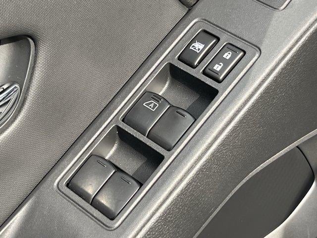 2023 Nissan Frontier Crew Cab 4x4 SV Auto Long Bed
