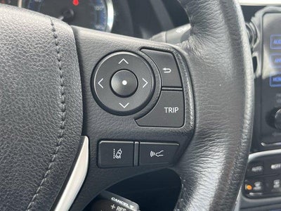 2018 Toyota Corolla SE CVT (Natl)