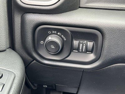 2019 RAM 2500 Tradesman 4x4 Reg Cab 8' Box