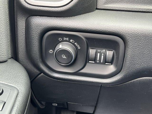 2019 RAM 2500 Tradesman 4x4 Reg Cab 8' Box