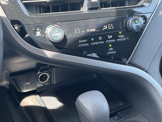 2023 Toyota Camry LE Auto (SE)