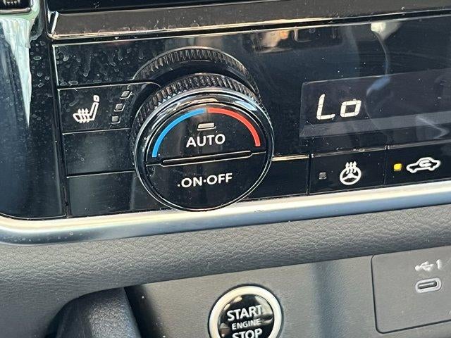 2023 Nissan Rogue AWD SV *Ltd Avail*