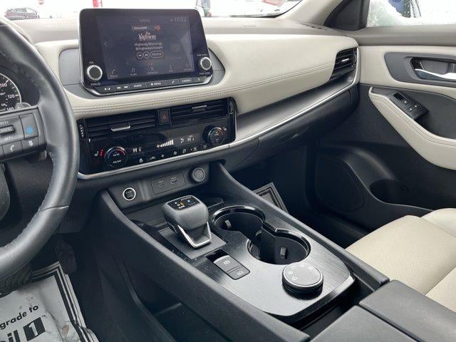 2022 Nissan Rogue AWD SV