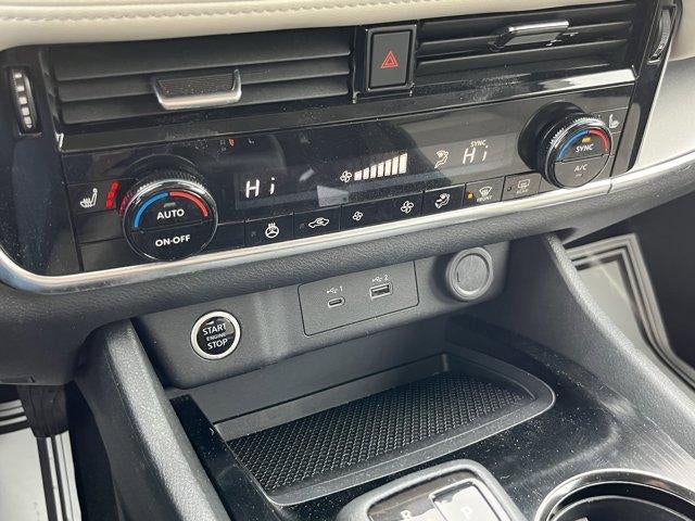 2022 Nissan Rogue AWD SV