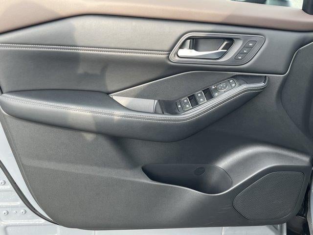 2023 Nissan Rogue AWD SL