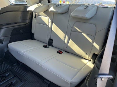 2023 Nissan Pathfinder SL 4WD