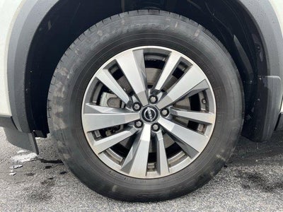 2023 Nissan Pathfinder SL 4WD