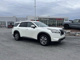 2023 Nissan Pathfinder SL 4WD