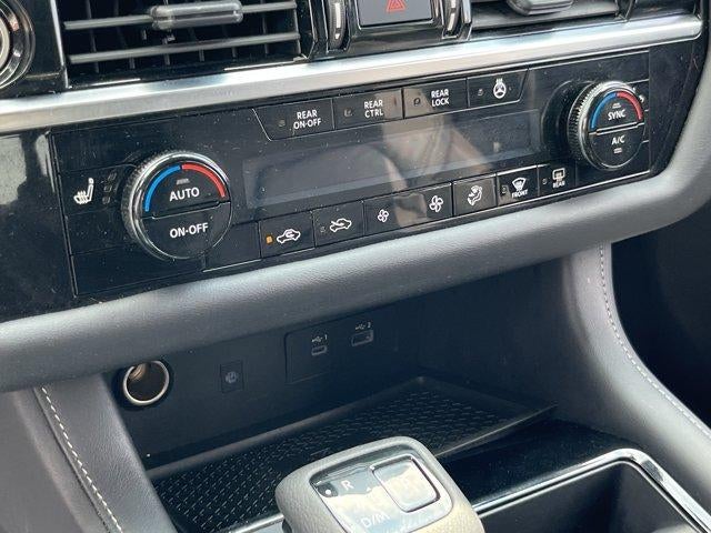 2023 Nissan Pathfinder SL 4WD