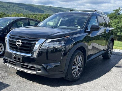 2023 Nissan Pathfinder SL 4WD