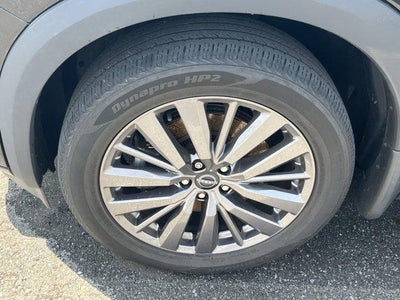 2023 Nissan Pathfinder SL 4WD