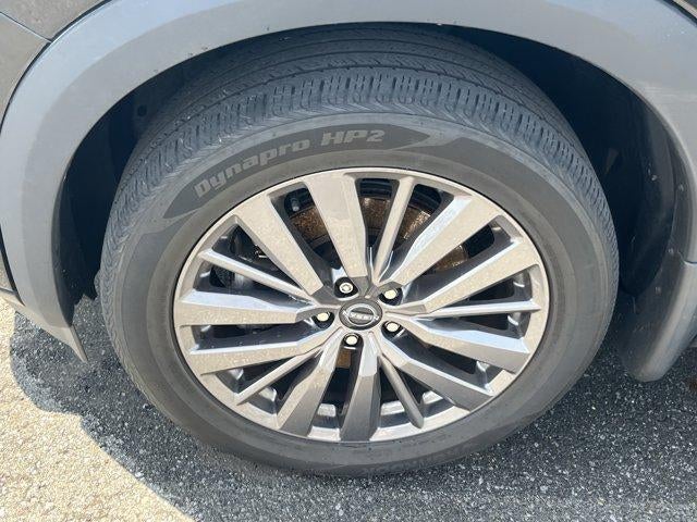 2023 Nissan Pathfinder SL 4WD