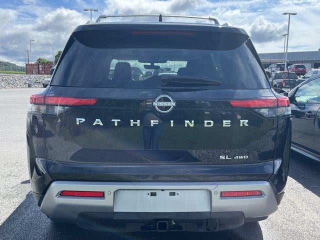 2023 Nissan Pathfinder SL 4WD