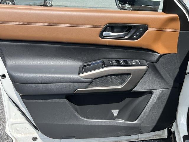 2024 Nissan Pathfinder Platinum 4WD
