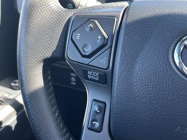 2017 Toyota Tacoma TRD Off Road Access Cab 6' Bed V6 4x4 AT (Natl)
