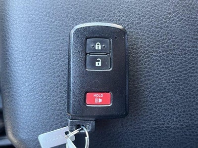 2017 Toyota Tacoma TRD Off Road Access Cab 6' Bed V6 4x4 AT (Natl)