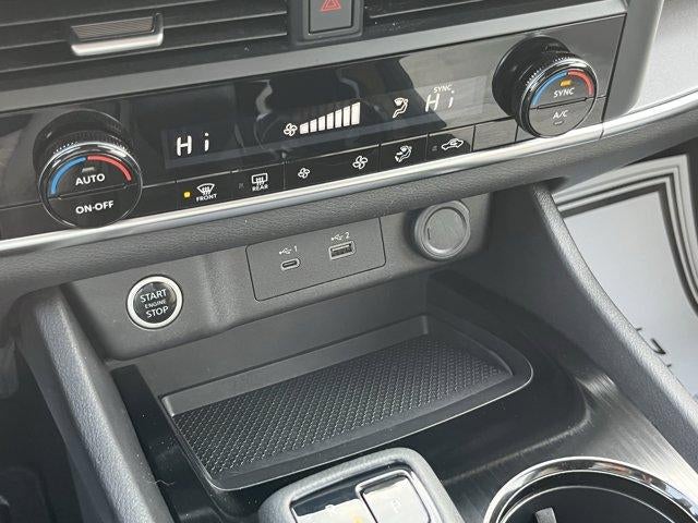 2023 Nissan Rogue AWD SV *Ltd Avail*