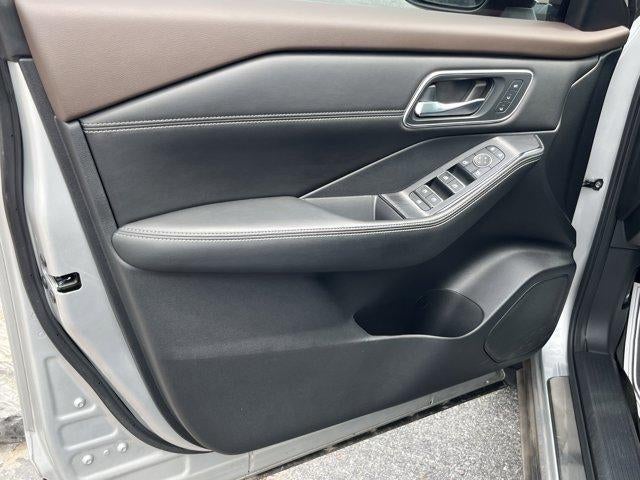 2023 Nissan Rogue AWD Platinum *Ltd Avail*
