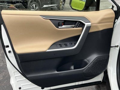 2019 Toyota RAV4 Limited AWD (GS)