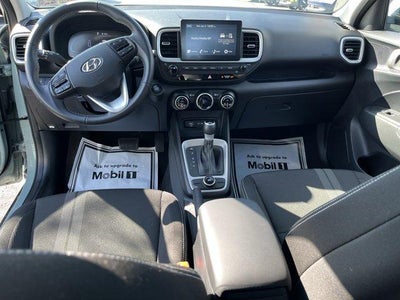 2025 Hyundai VENUE SEL IVT