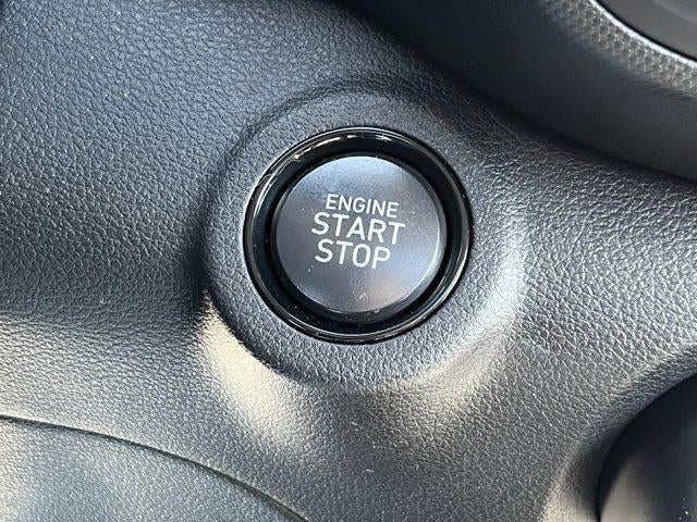 2025 Hyundai VENUE SEL IVT