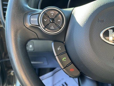2019 Kia Soul + Auto